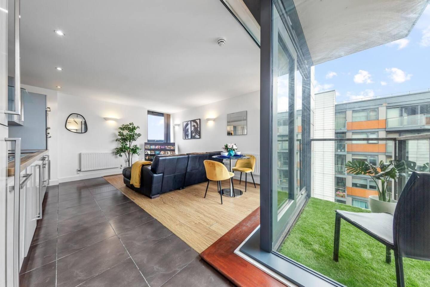 Lovely & Cosy 2 Beds London Skyline View Ngoại thất bức ảnh