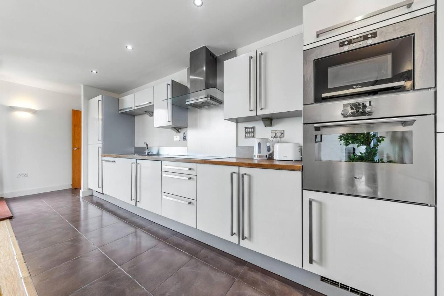 Lovely & Cosy 2 Beds London Skyline View Ngoại thất bức ảnh